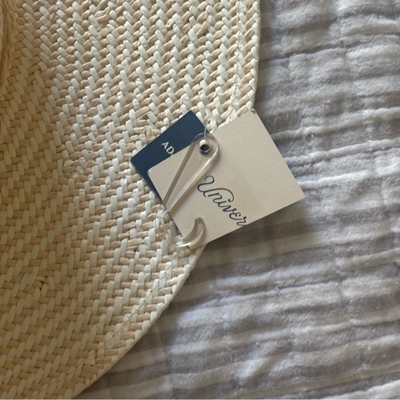 NWT Universal Thread hat - Picture 5 of 5